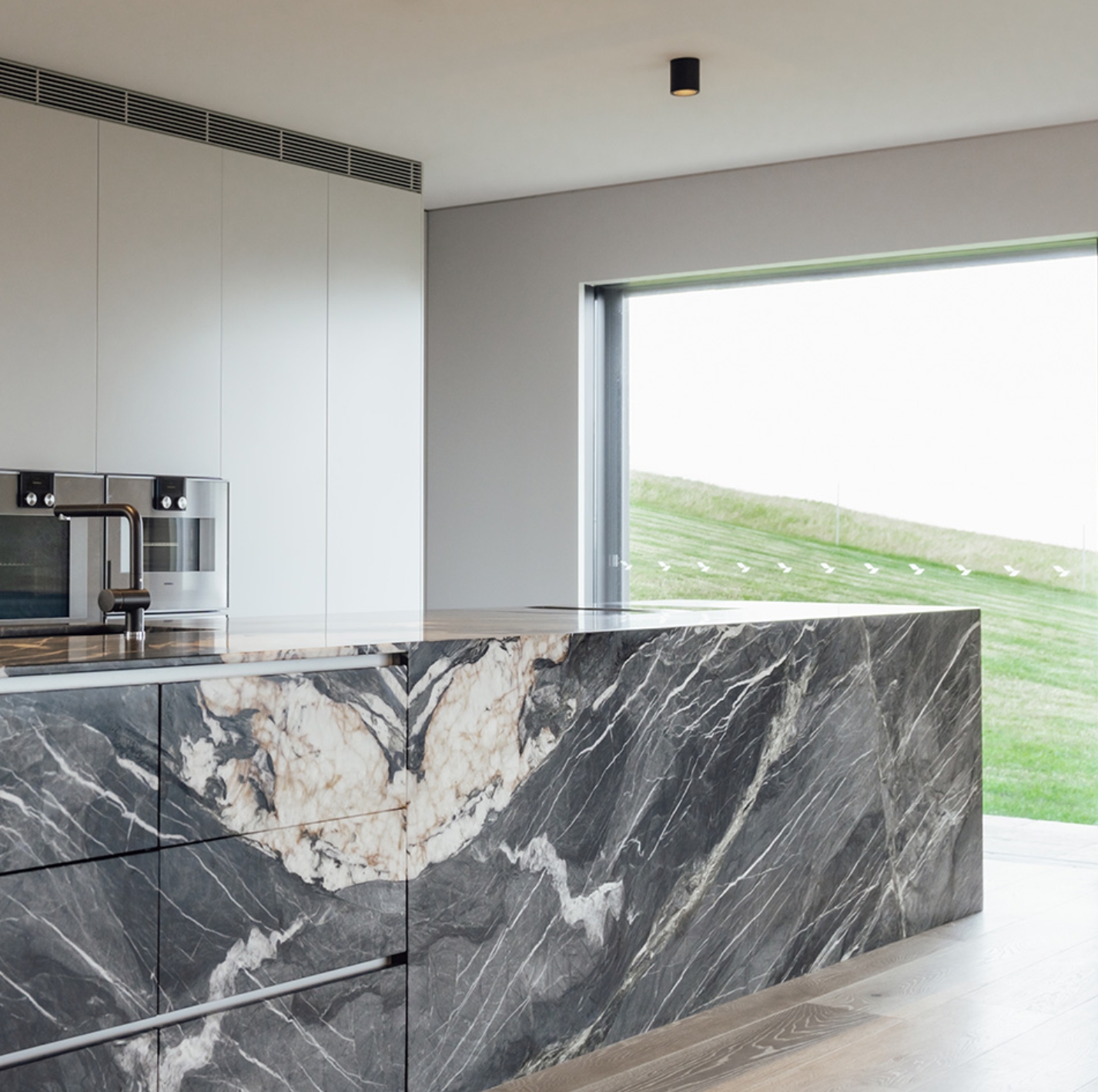 Domino Quartzite11 Domino Quartzite11