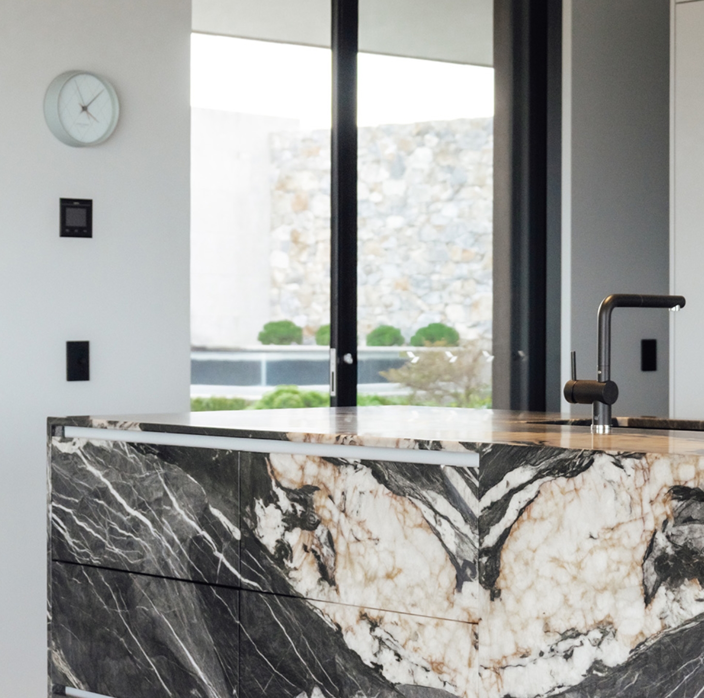 Domino Quartzite6 Domino Quartzite6