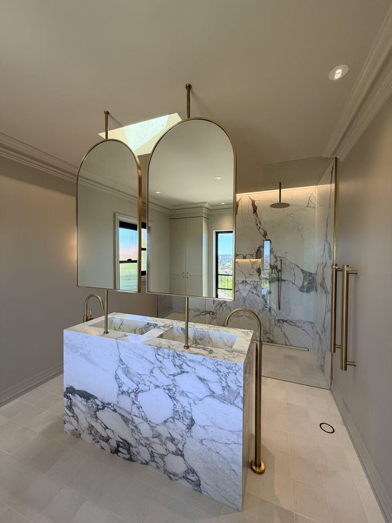 Residential & commercial bathroom projects