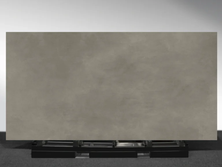 Calce Tortora sintered stone neutral taupe surface close up